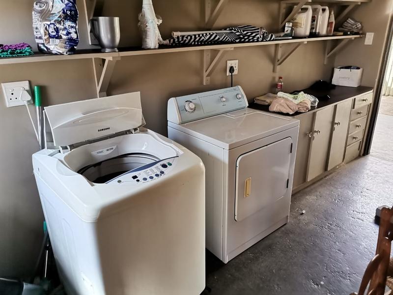 6 Bedroom Property for Sale in Hartenbos Western Cape